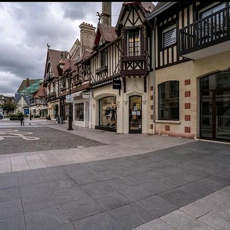 Deauville : Magnifique Studio En Face Du Casino ! Exterior photo