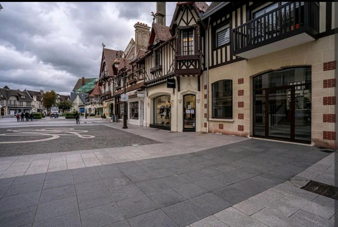 Deauville : Magnifique Studio En Face Du Casino ! Exterior photo